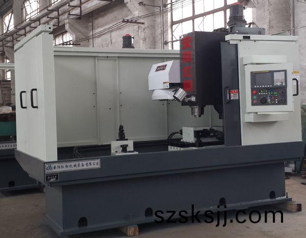 前(qian)軸鎖銷孔(kong)專用(yong)加(jia)工(gong)