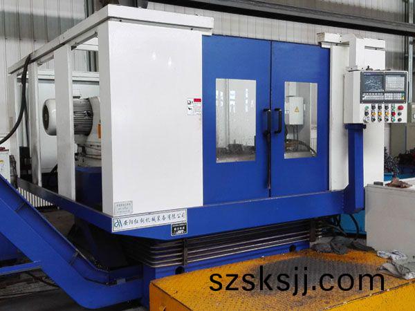 鉤尾(wei)框承(cheng)載(zai)麵(mian)加(jia)工(gong)機牀(chuang)